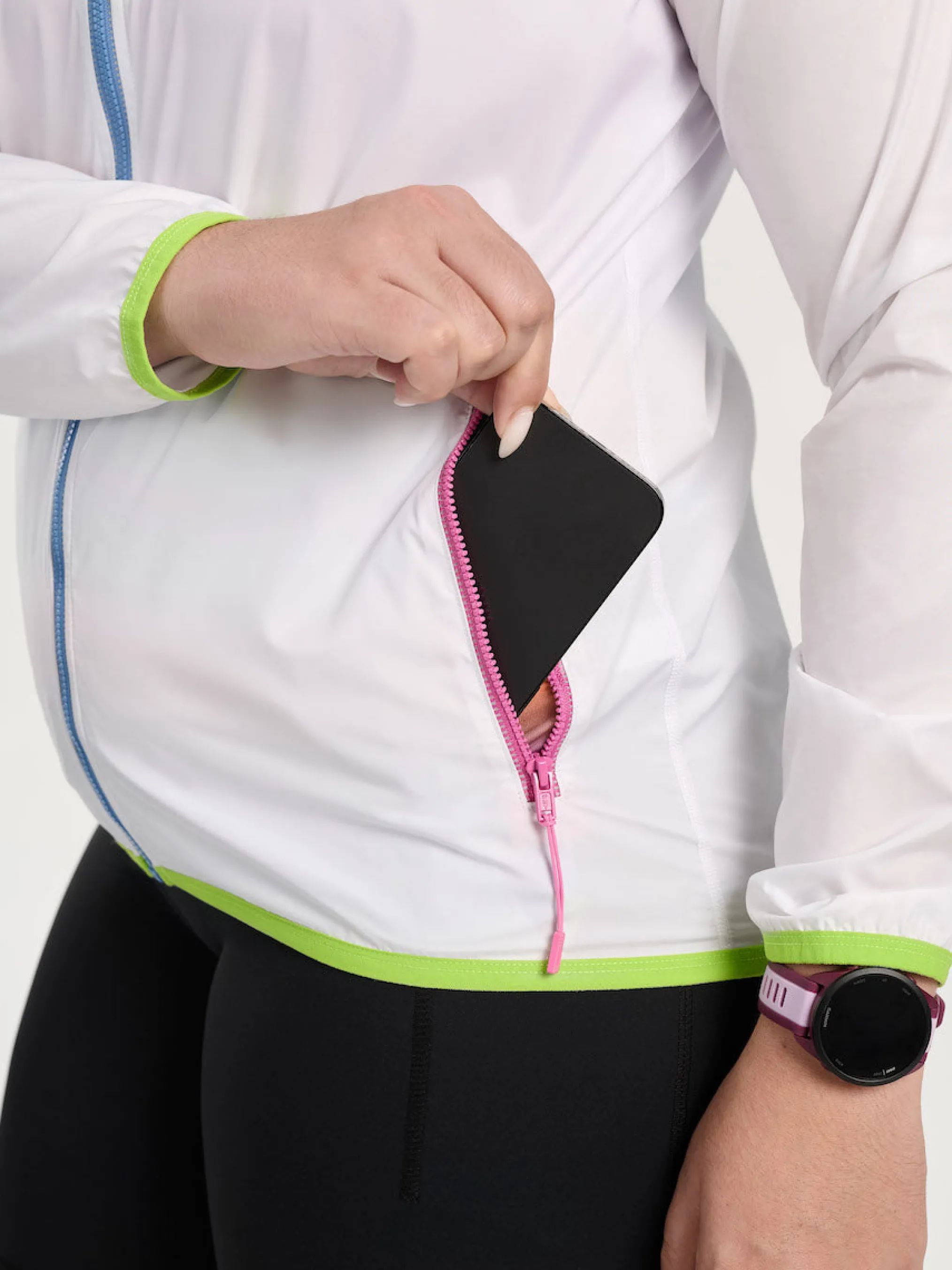 Momentum Jacket | Every Woman's Marathon